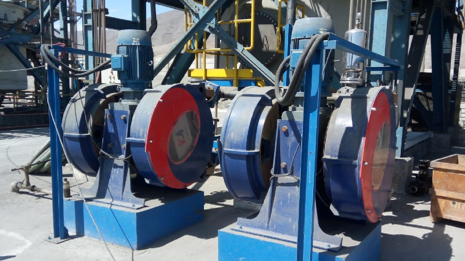 Huayun's patented double-head hose pump exported to Chile